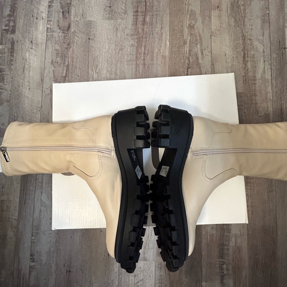 Schutz Kendy lug sole boots - Picture 11 of 12